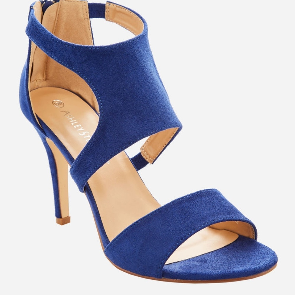 10W Ashley Stewart Heeled Sandal